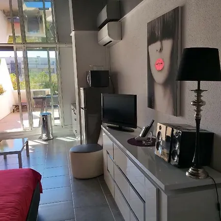 Apartment Naturiste Design