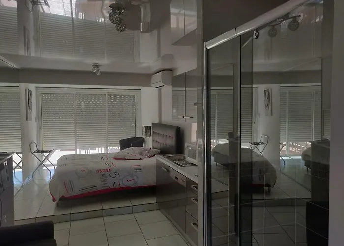 Naturiste Design דירה *